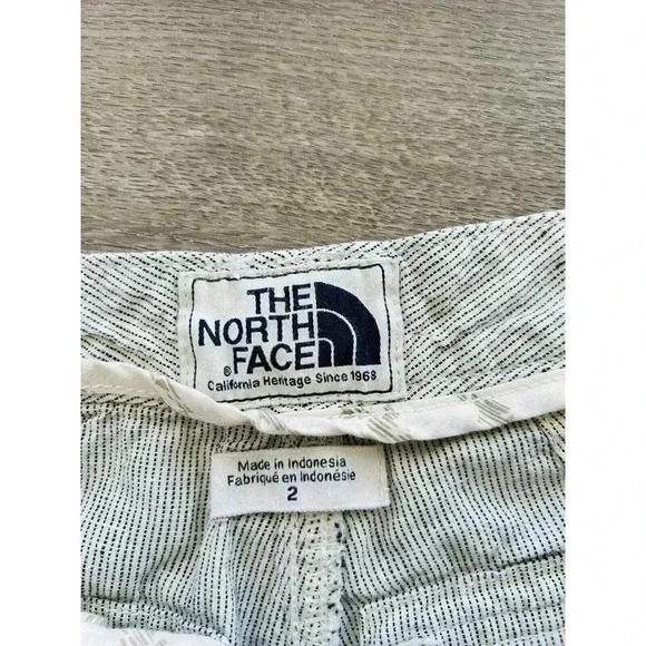 The North Face Women's Shorts Size 2 Linen Blend Striped Pockets Lightweight I1 - Picture 3 of 8
